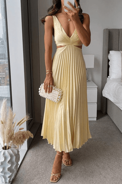Bonafita Kacey Robe Plissée – Élégance intemporelle avec Découpes Stylisées
