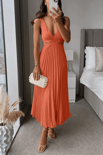 Bonafita Kacey Robe Plissée – Élégance intemporelle avec Découpes Stylisées
