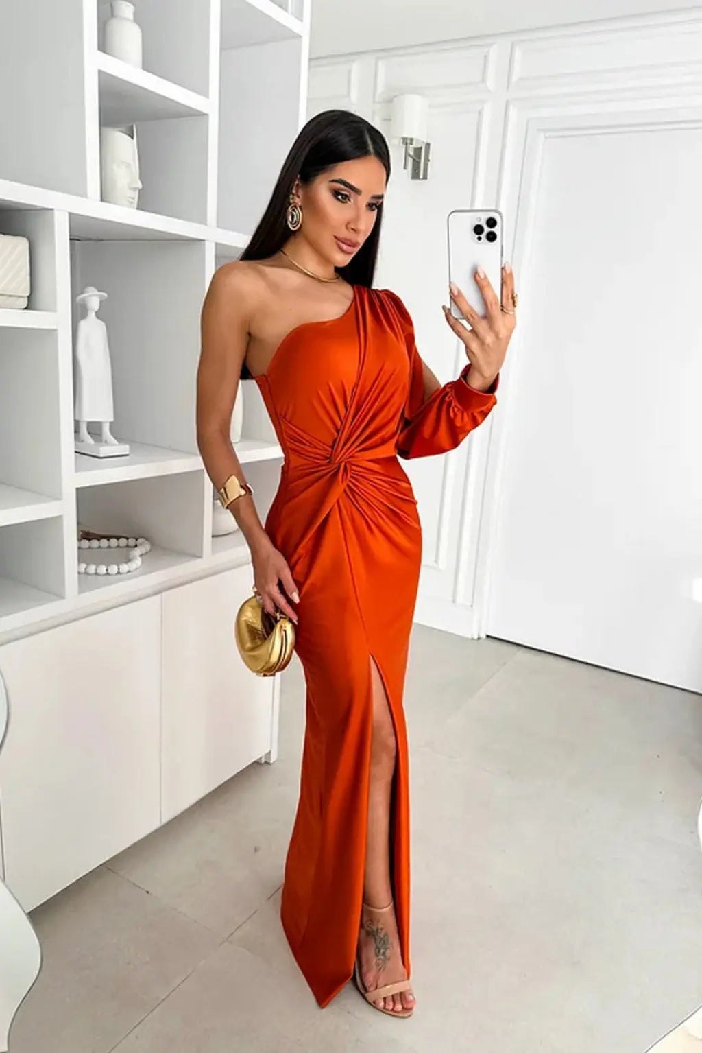 Mave Robe Élégante – Sophistication intemporelle pour toutes vos occasions