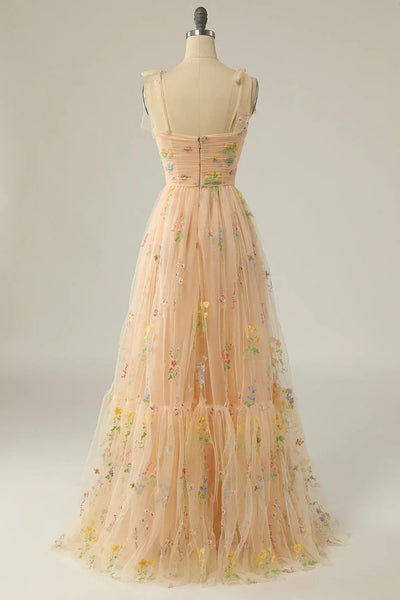 Robe Élégante avec Broderies Fines – Luxe et Confort pour Occasions Spéciales