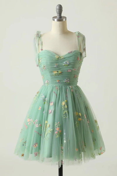 Robe Élégante avec Broderies Fines – Luxe et Confort pour Occasions Spéciales