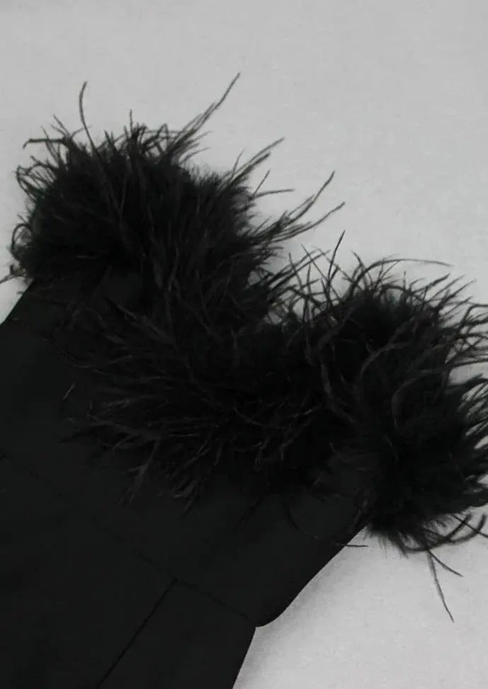 Alessandra Robe Mini – Élégance noire onyx pour une allure inoubliable