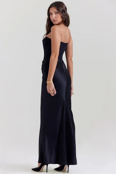 Robe Corset Selene – Élégance intemporelle et glamour irrésistible